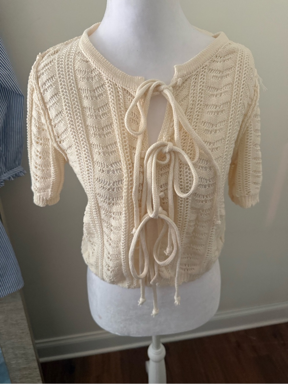 vestique Cream Crochet Tie-Front Short Sleeve Top